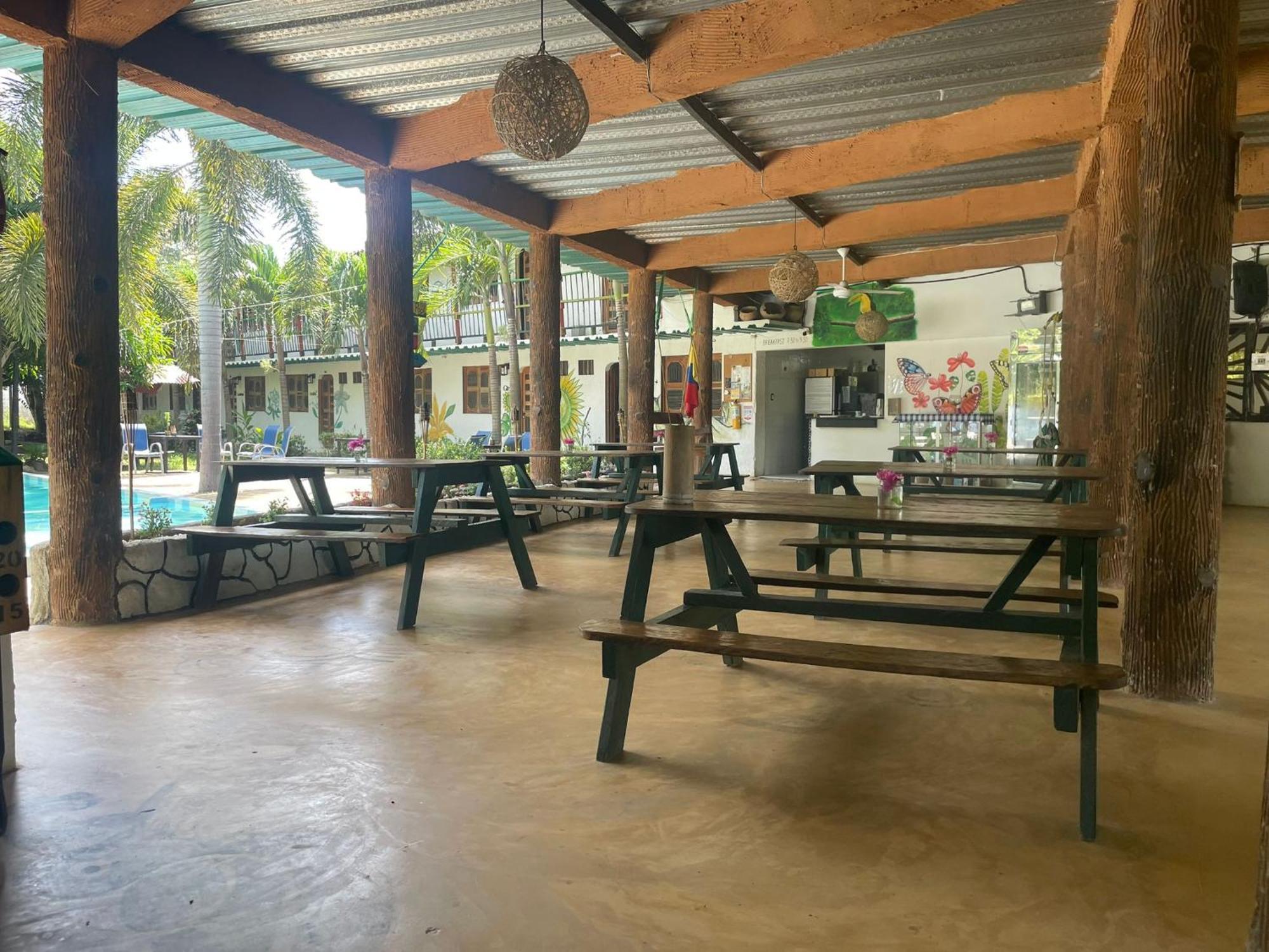 Hostal Luz De Luna Palomino Zewnętrze zdjęcie