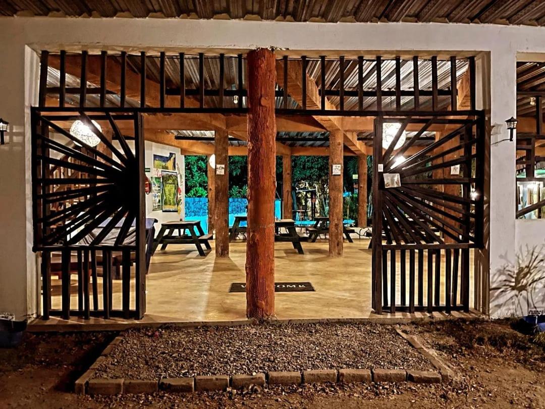 Hostal Luz De Luna Palomino Zewnętrze zdjęcie